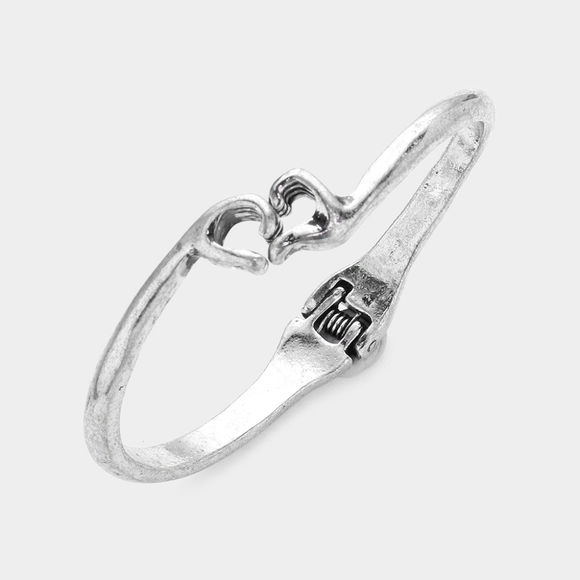 NEW Silver Metal Heart Hands Hinged Clasp Bracelet - Picture 1 of 7